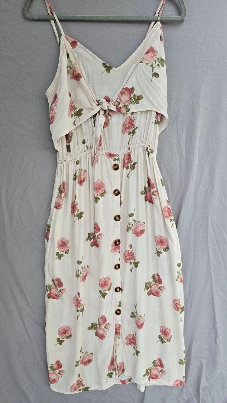 Mini Chica Dress Juniors Large White Floral V Neck Tie Front Smocked Sundress